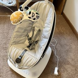 4moms Mamaroo Swing