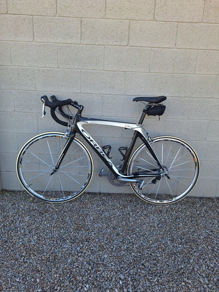 ORBEA FULL CARBON ROAD BIKE 56 CM 700 C WHEELS 