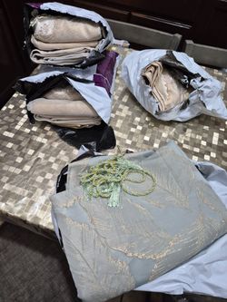 Curtains (LOT)