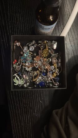 Belly jewelry