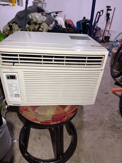 AIR CONDITIONER