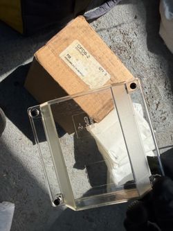 Electrical / solar fittings mostly new and unused