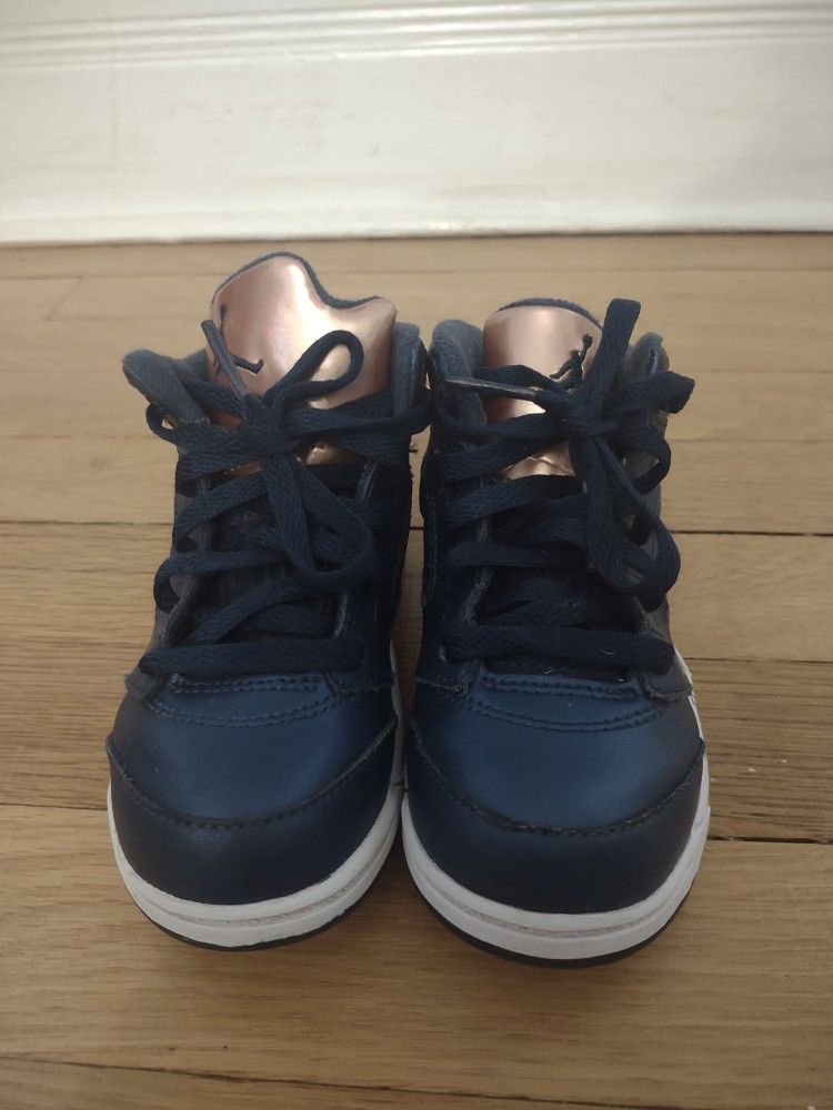 Kids Jordan 5 Bronze Tongue Size 9c