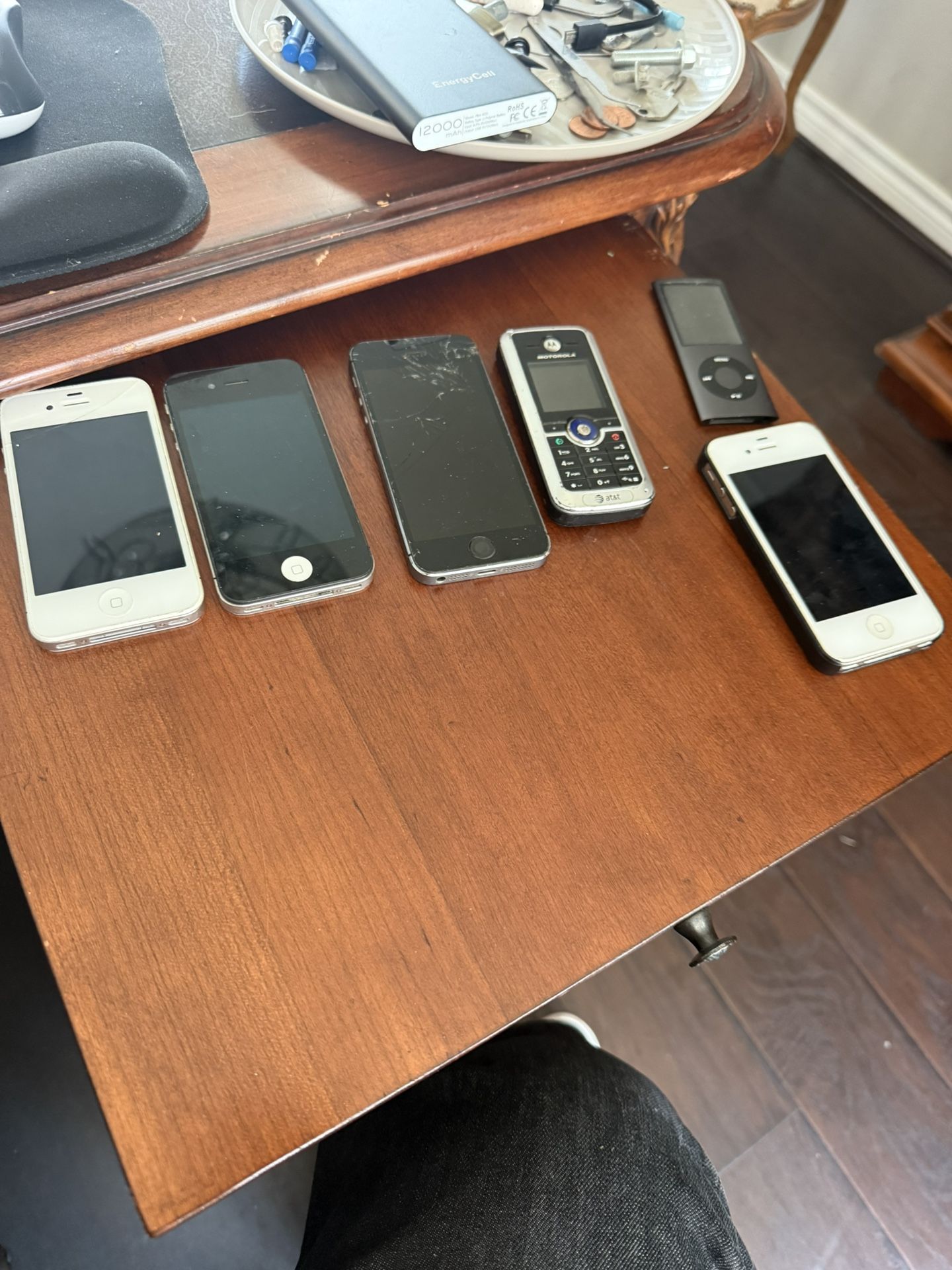 Old iPhones 📱
