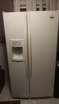 White GE Antarctica Double Door Refrigerator & Freezer