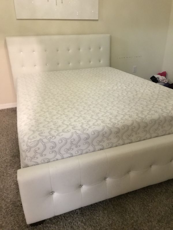 Tufted Diamond Headboard And Bed Frame Queen For In Hollywood Tufted Diamond Headboard And Bed Frame Queen