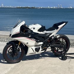 Yamaha r3