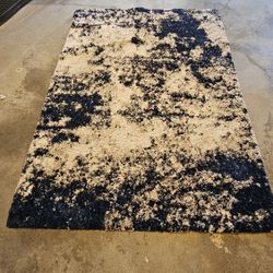 Area Rug - Like New!!