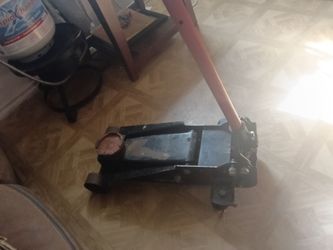 Craftsman 3 ton hydraulic jack$$75