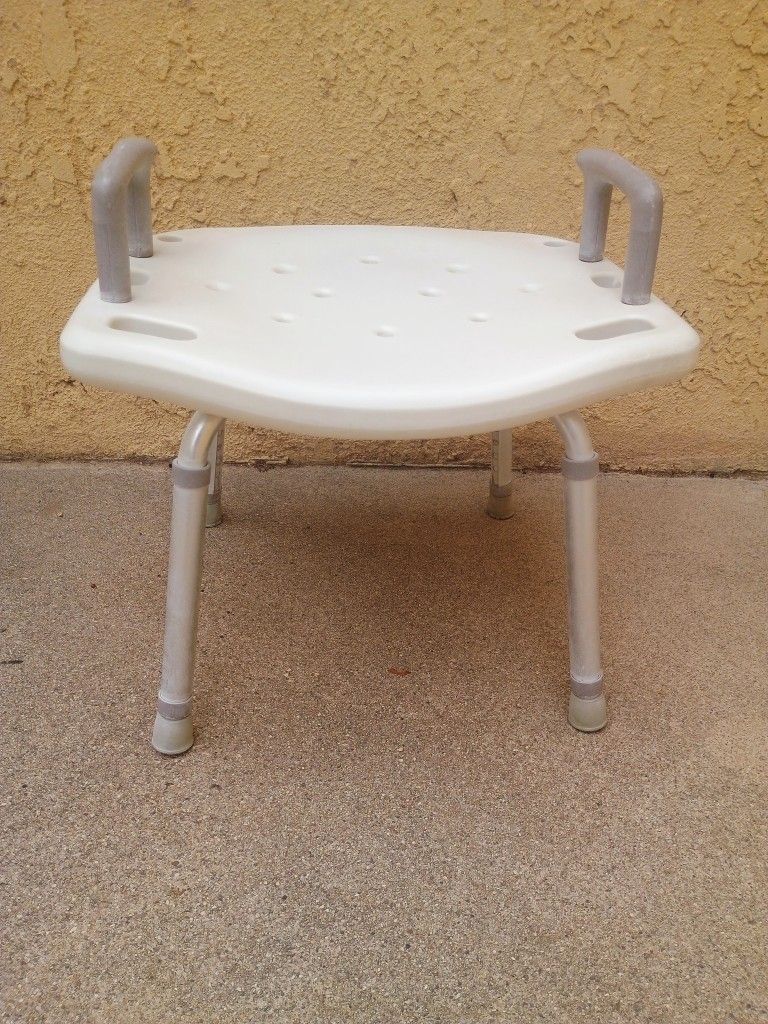 ℍ𝕒𝕟𝕕𝕚 ℂ𝕙𝕒𝕚𝕣/ ℙ𝕣𝕚𝕔𝕖 $5 𝔹𝕦𝕔𝕜𝕤 /𝕡𝕚𝕔𝕜 𝕌𝕡 𝕆𝕟𝕝𝕪