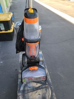 UN VACUUM CLEANER