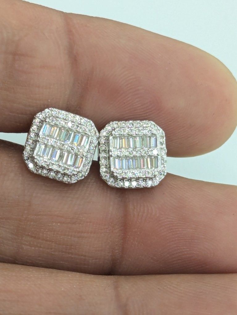 925 Sterling Silver Moissanite Diamond Stud Earring