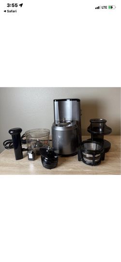 NAMA J1 juicer with Attachments and Accessories