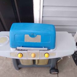 Kids Grill With Wheels