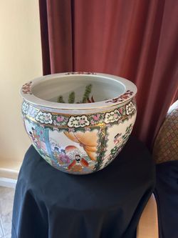 Large Chinese Rose Medallion Porcelain Fish Bowl