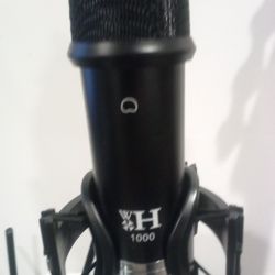 W H 1000 Condenser microphone Vocal Or Podcast 