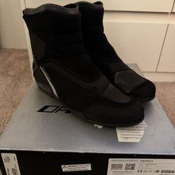 DIANESE DINAMICA D-WP SHOES BLACK/ANTHRACITE US MEN SIZE WATERPROOF AND DiANESE DRUID 3 LEATHER GLOVES