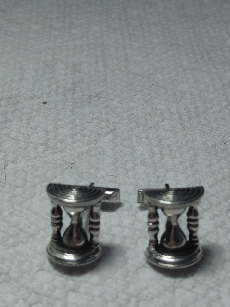 Cuff Links In The Shape Of An Hour Glass