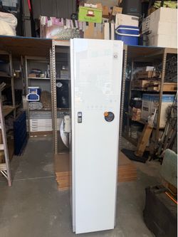 Steamer closet