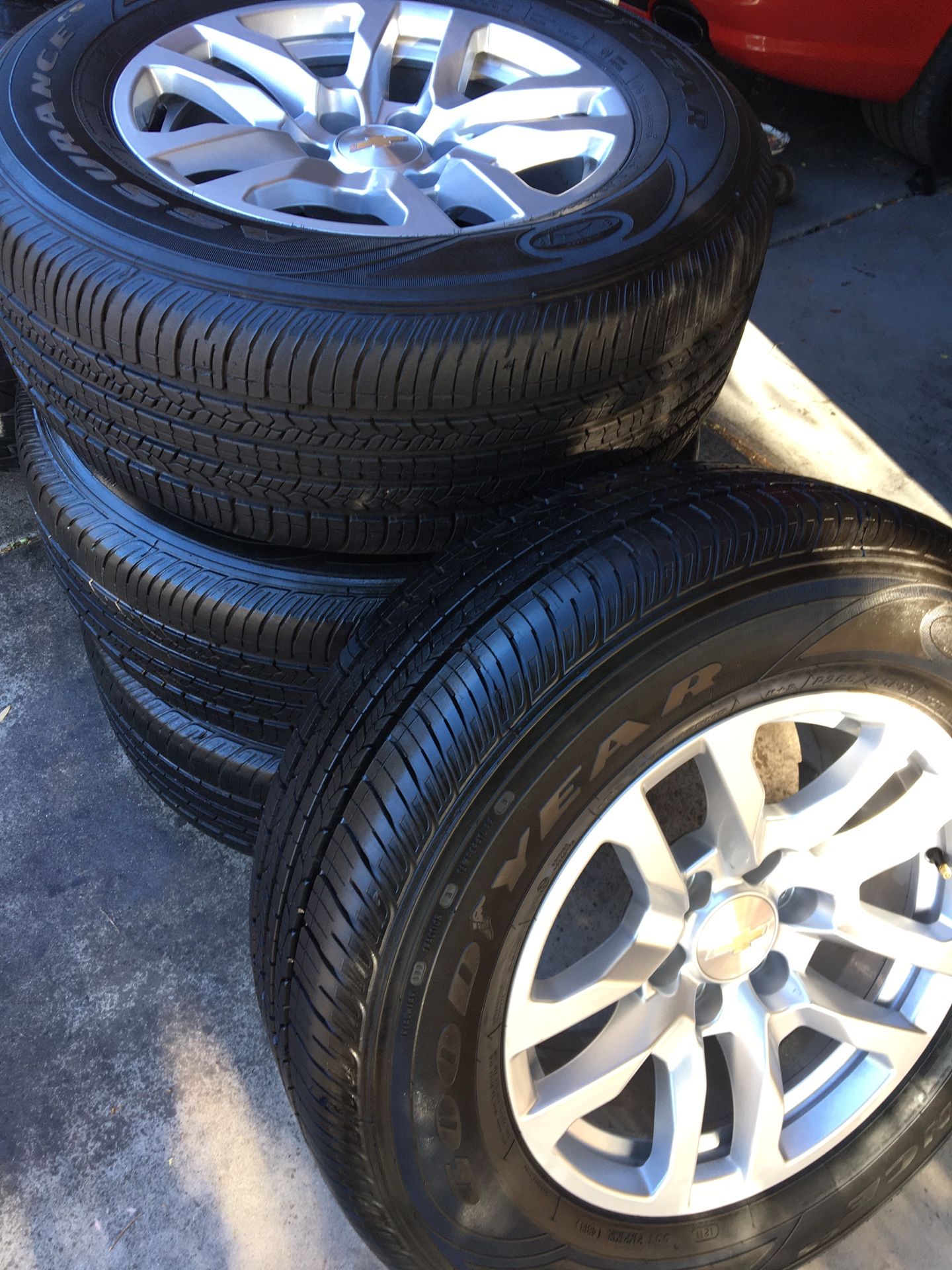 Chevy Silverado 18 inch wheels 2019 tahoe oem rims