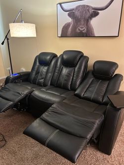 Home theater couch