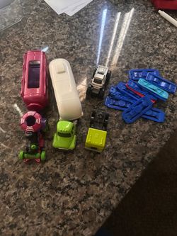 Hot wheels n accessories