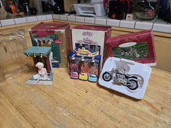 3 Christmas Ornaments 2 Light Marilyn Monroe & Grease Lights up