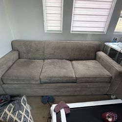 Couch With Pull Out Queen Bed