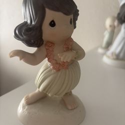 Precious  Moments Happy Hula Days! 3 X 5