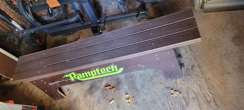 Ramptech Skate Bench