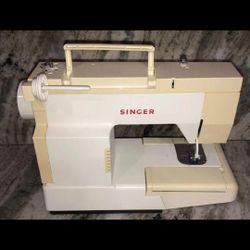 SINGER Sowing Machine  