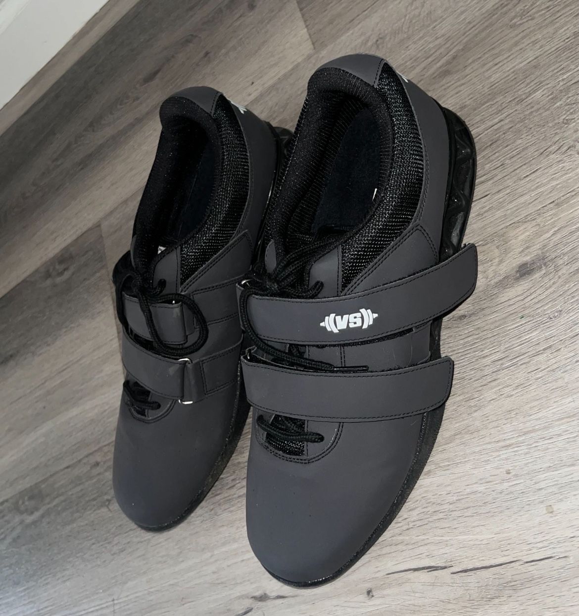 men’s gym weight lifting shoes size 15