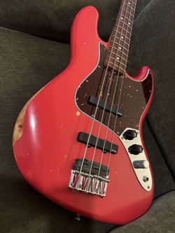 Fender roadworn jazz bass