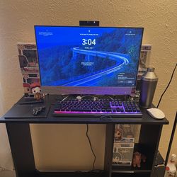 Hp Computer With Desk And Drawing Pad