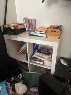 4-Tile White Wooden Dresser