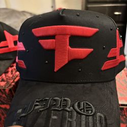 Gallo Fino X Faze Rug