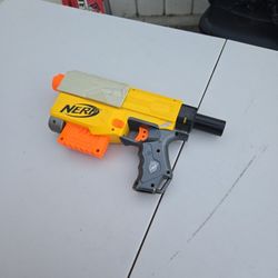 NERF N-STRIKE PISTOL