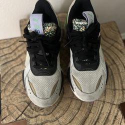 Puma Size 6 US Women’s