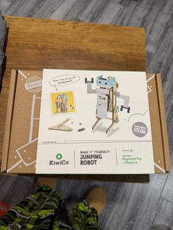 KiwiCo Jumping Robot STEM Kit – Kids Engineering Toy (Ages 9+)