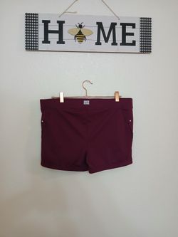 Women's FILA shorts For Running Size LARGE