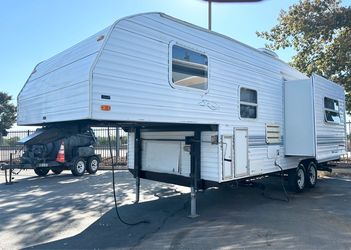 1999 prowler fifth wheel