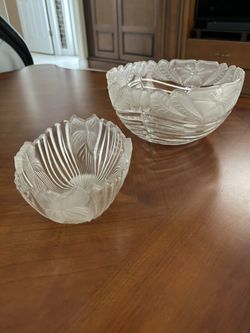 Two Glass/Crystal Bowl Set