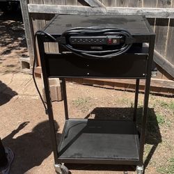 Nice metal rolling cart it’s 42 inches tall 24 inches wide and 18 inches deep