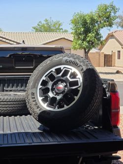 LIKE NEW 265/65R18 ON TRD WHEELS