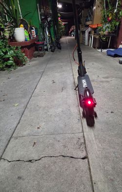 Electric scooter