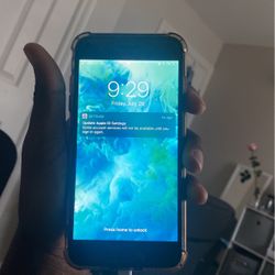 Apple IPhone 7(UNLOCKED)