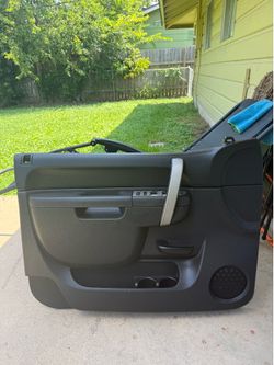 2010-2013 Silverado / Gmc driver door panel