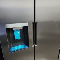 New Side By Side Media Refrigerator 