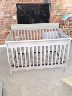 Delta baby crib