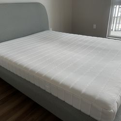 Spotless, clean, and comfortable IKEA spring mattress